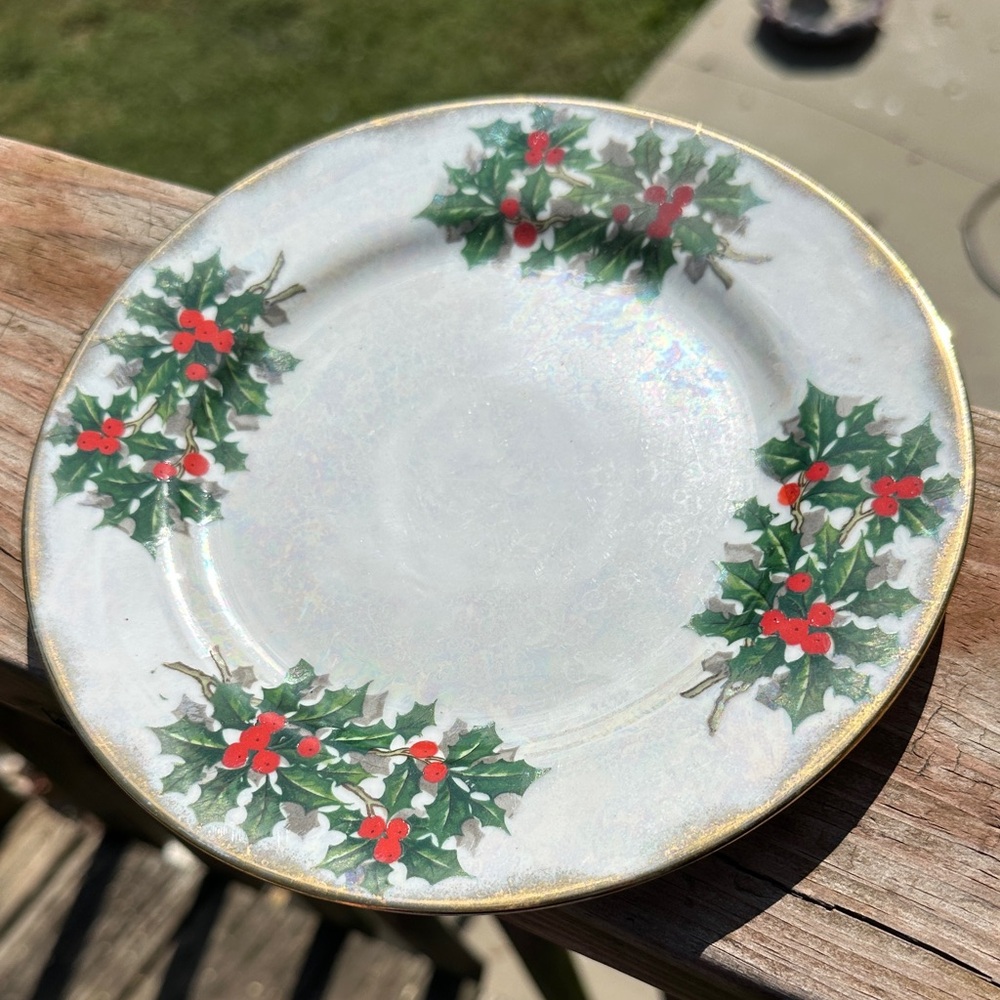Ucagco Christmas Iridescent "December Holly" Japan Porcelain Vintage 3 pieces - Picture 7 of 8